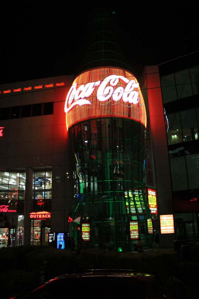 the-biggest-coca-cola-bottle-in-the-world-interesting-place