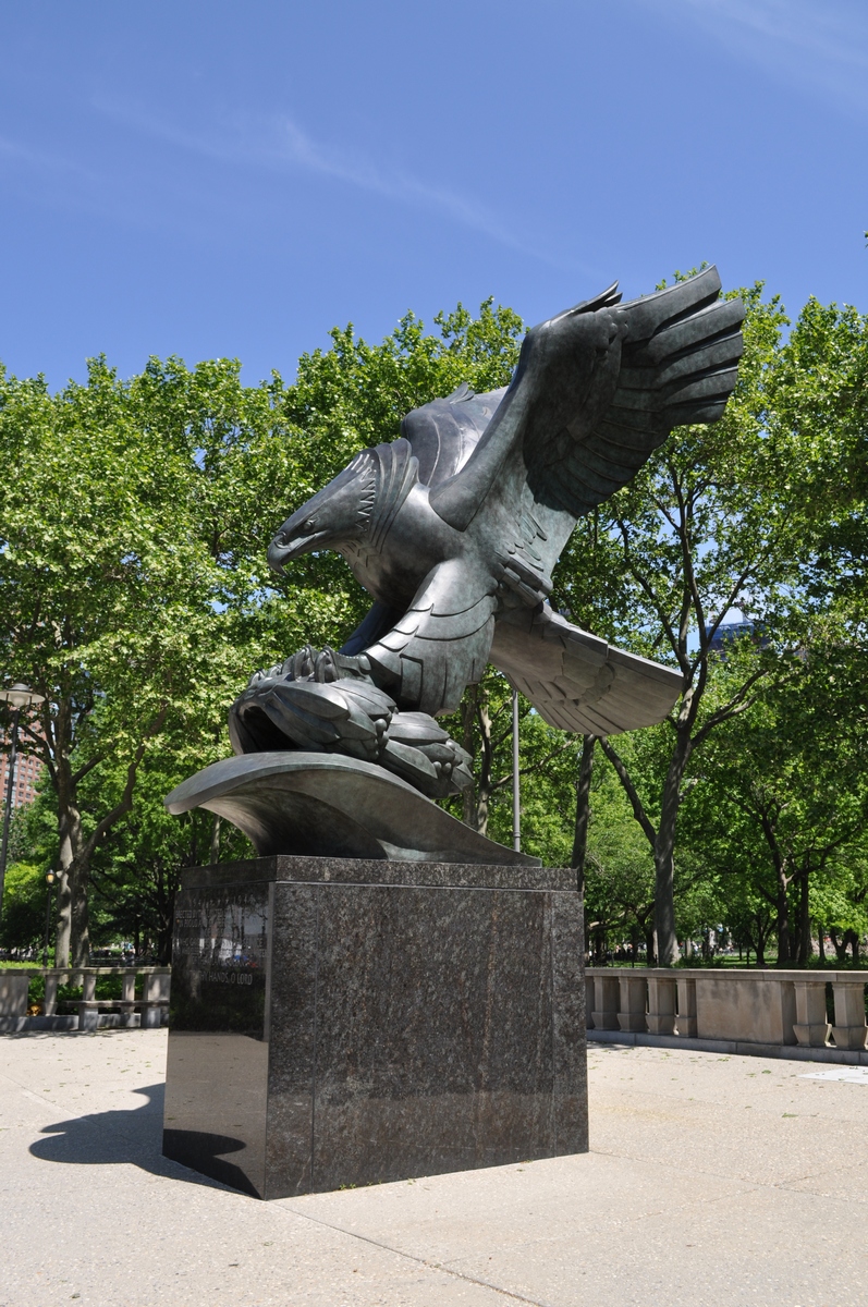 Statue Memorial Eagle New York City, New York