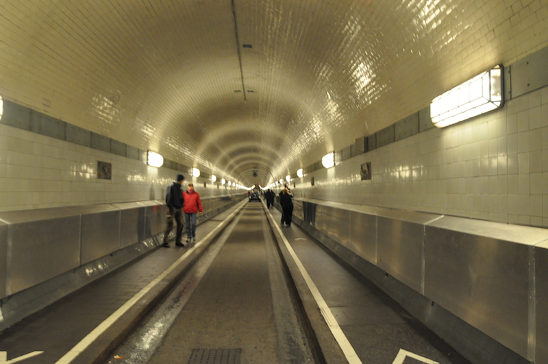 Alter Elbtunnel Hamburg (English) Alter Elbtunnel Hamburg (English)