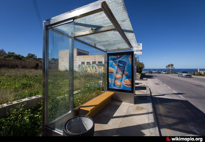 bus-stop-swieqi