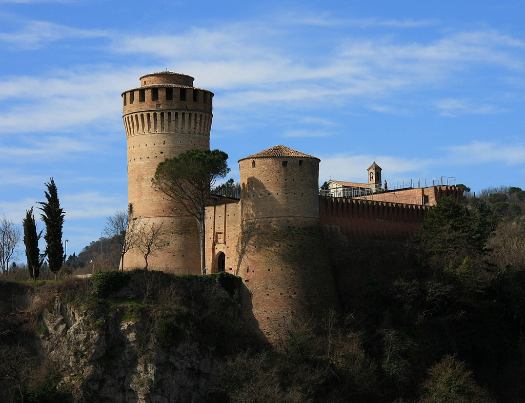 Interior courtyard of La Rocca Manfrediana
