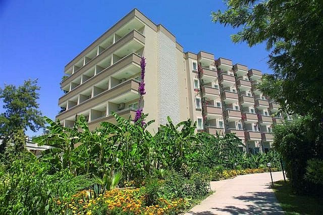 Club Dizalya Hotel 4*