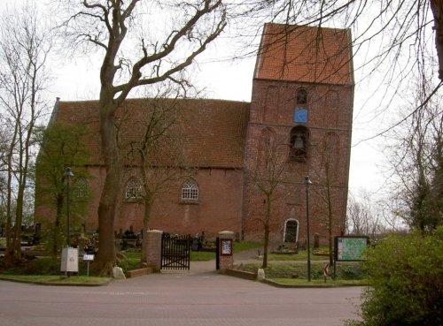 Chapel of Suurhusen http://photos.wikimapia.org/p/00/03/92/26/84_big.jpg