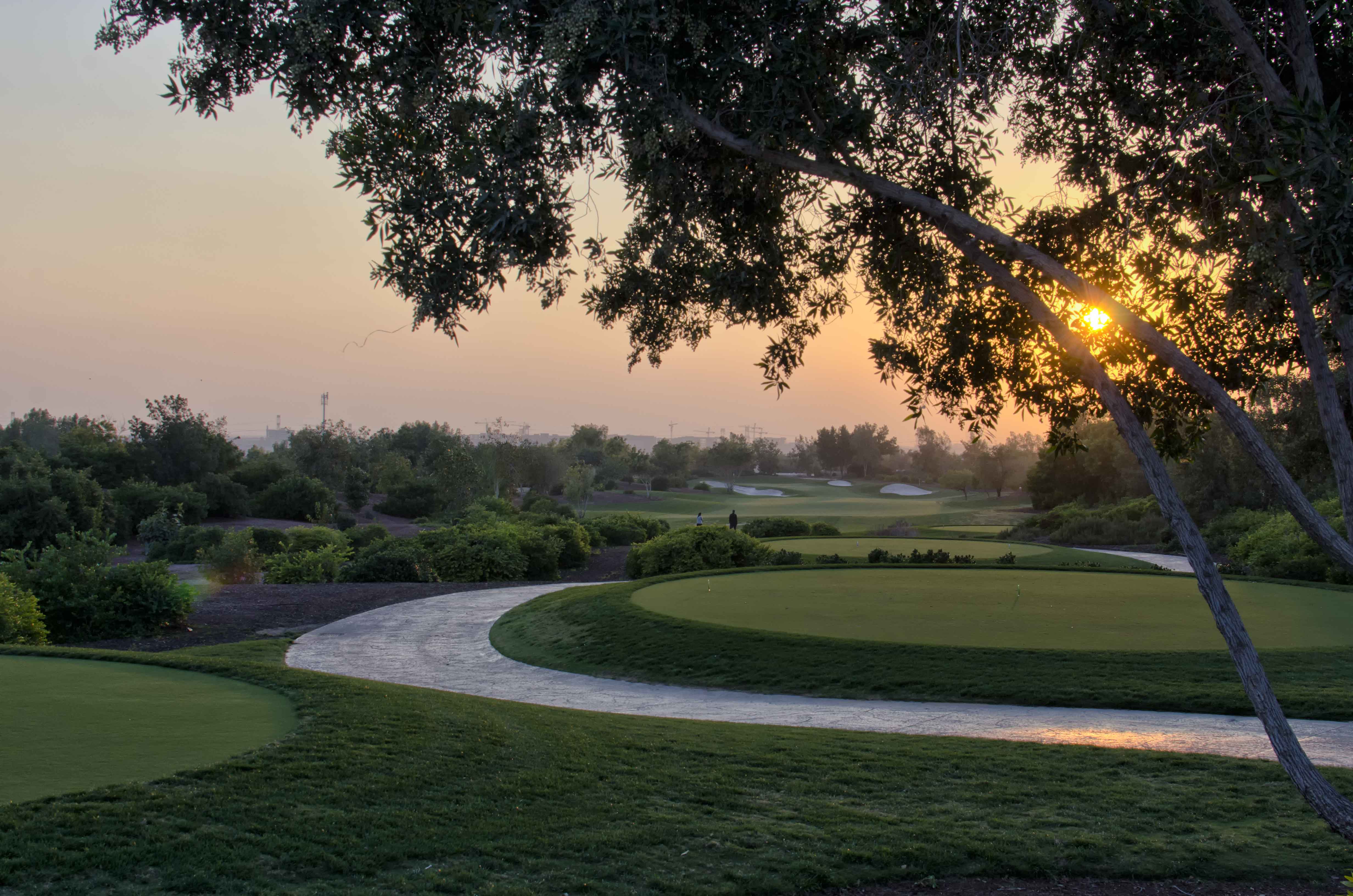 Hole 14 Earth Course Jumeirah Golf Estates Dubai