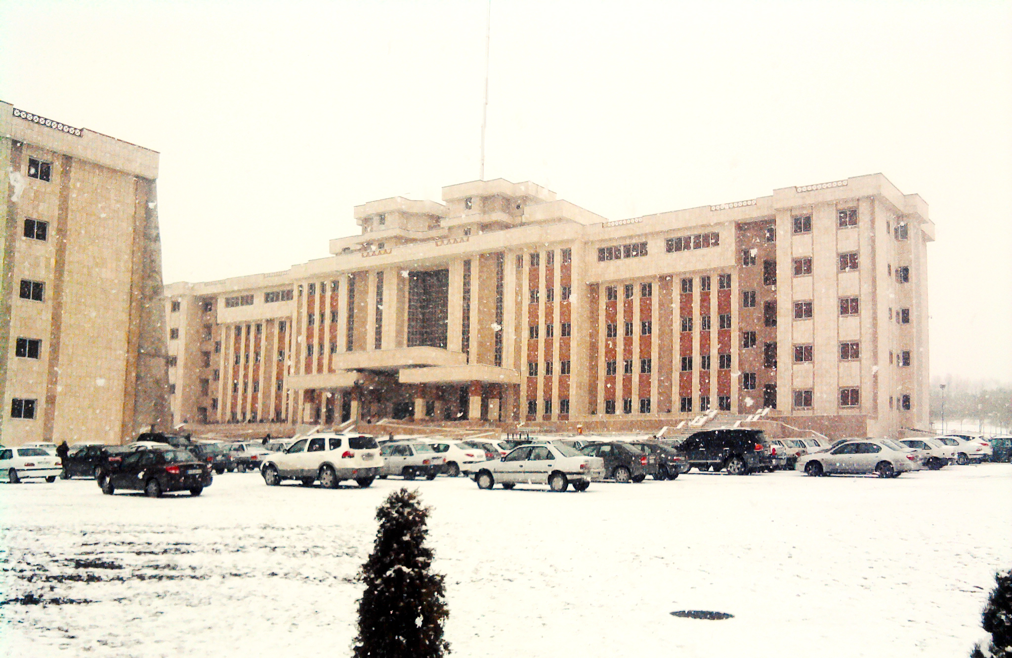 دانشگاه آزاد اسلامی تهران شمال تهران