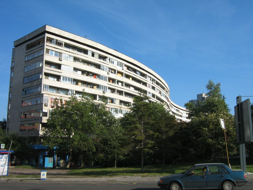 Бл. 77 - "Краставицата" - Бургас