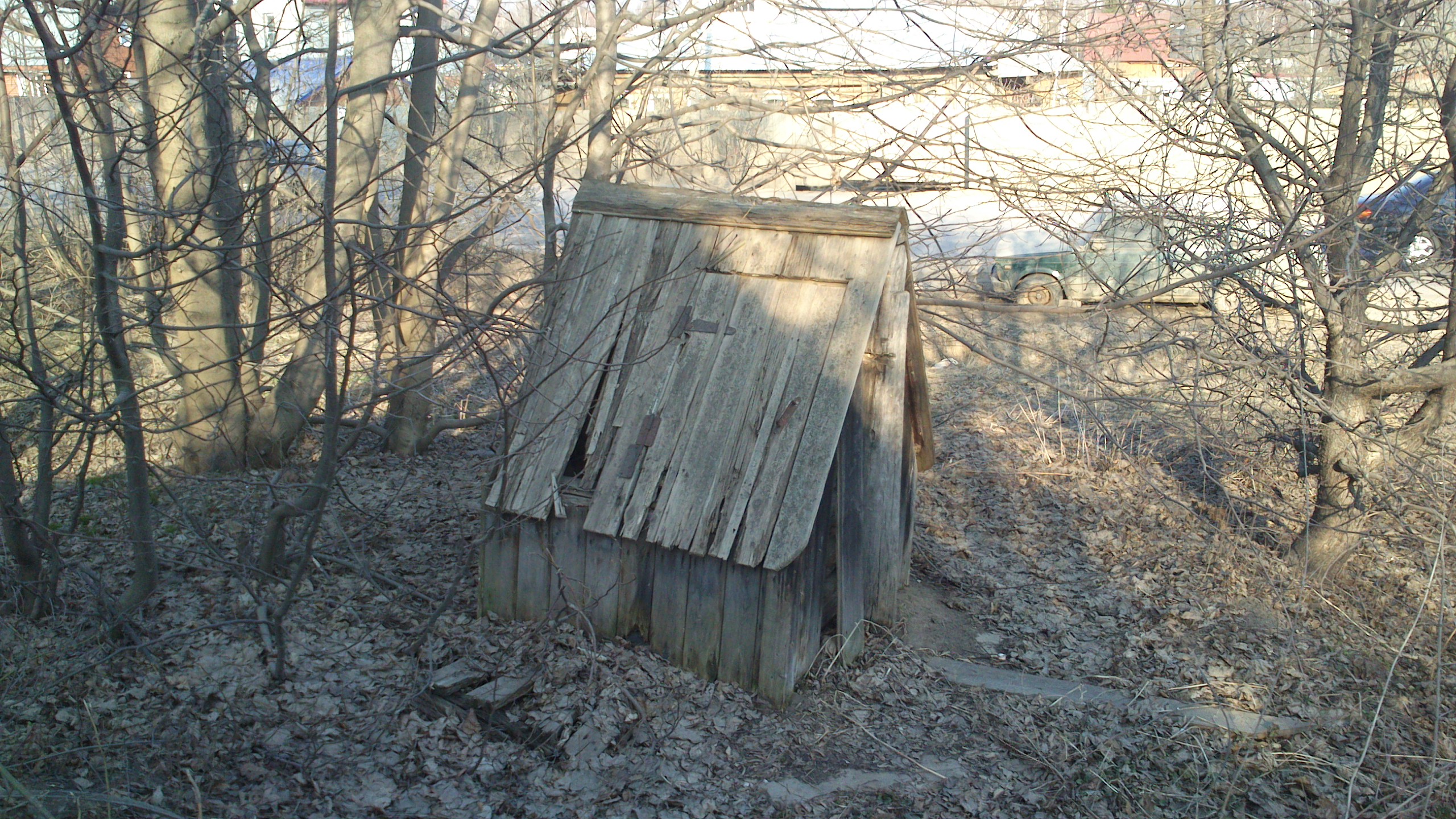 Заброшенный дом в Химкинском парке