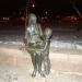 Скульптура «Мама и сын» в городе Челябинск