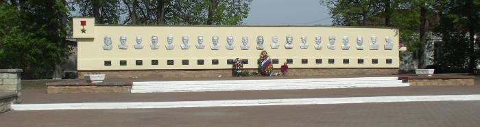 Мемориал павшим в Великой Отечественной войне   Касимов image 2
