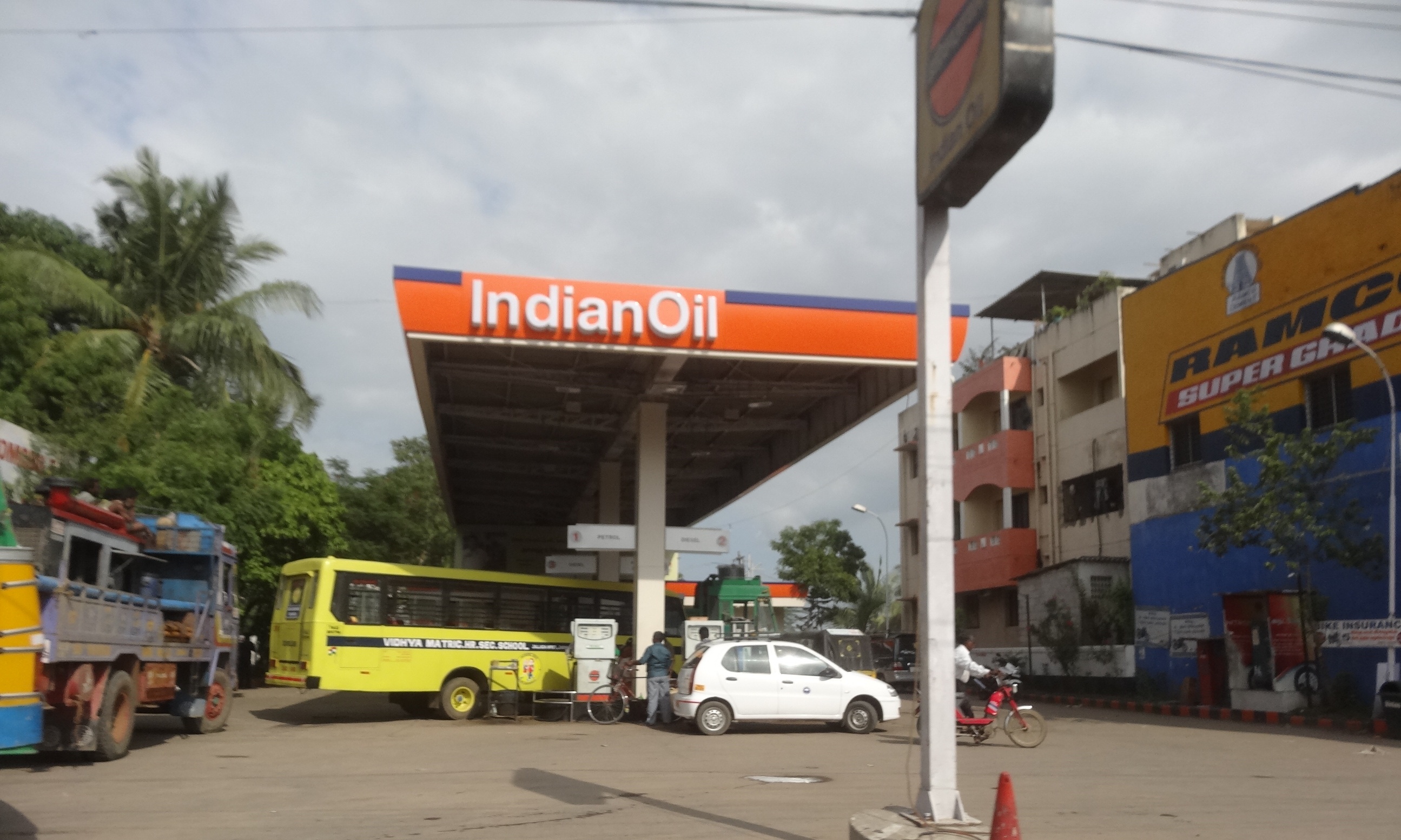 indian-oil-petrol-bunk-chennai