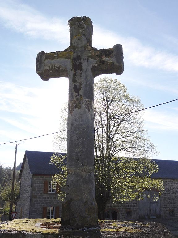 Croix monumentale SaintJulienlaGeneste