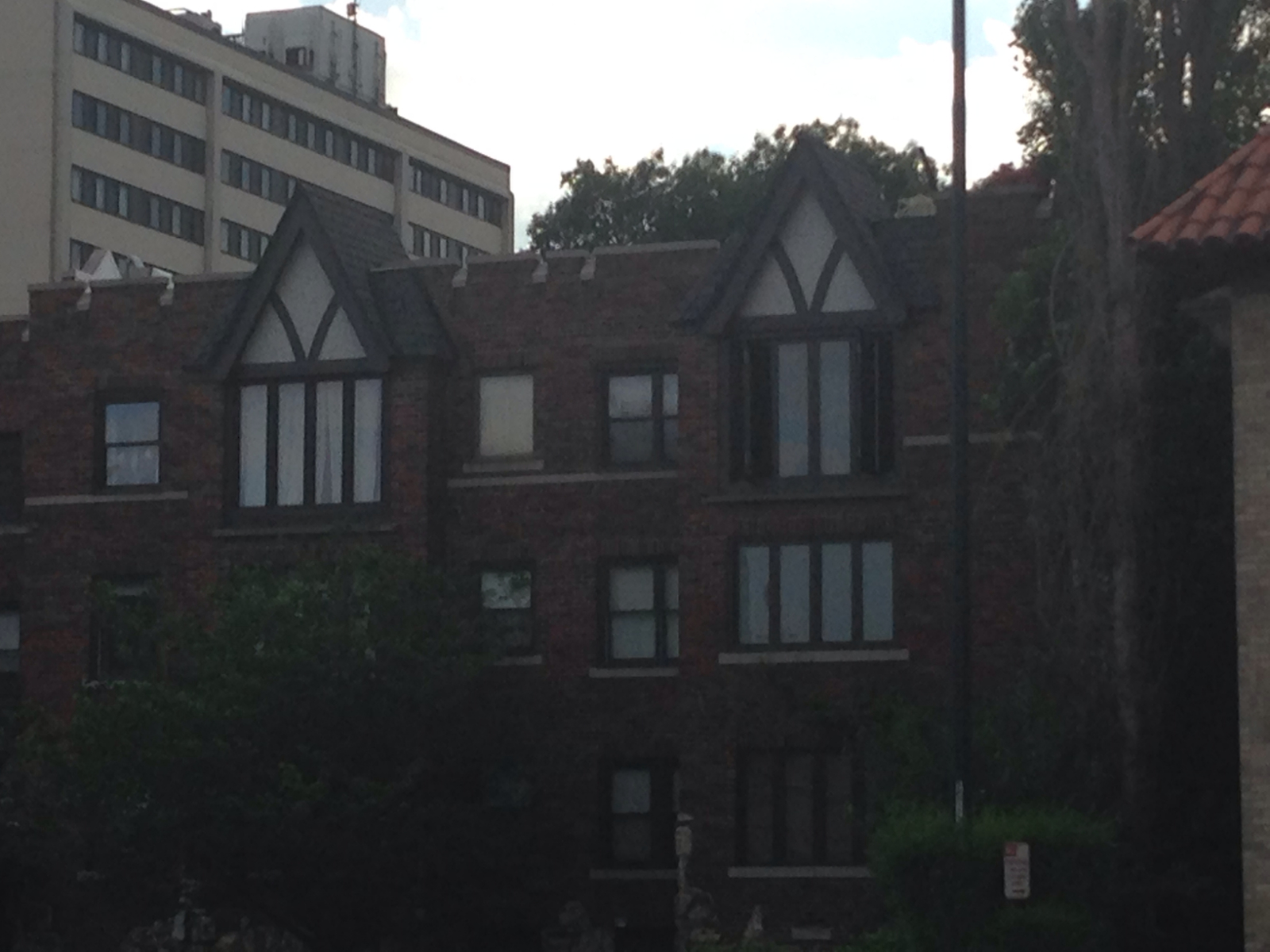 Vanity Fair Apartments Kansas City, Missouri