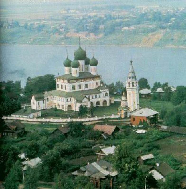 Воскресенский собор Романов Борисоглебск с квадрокоптера