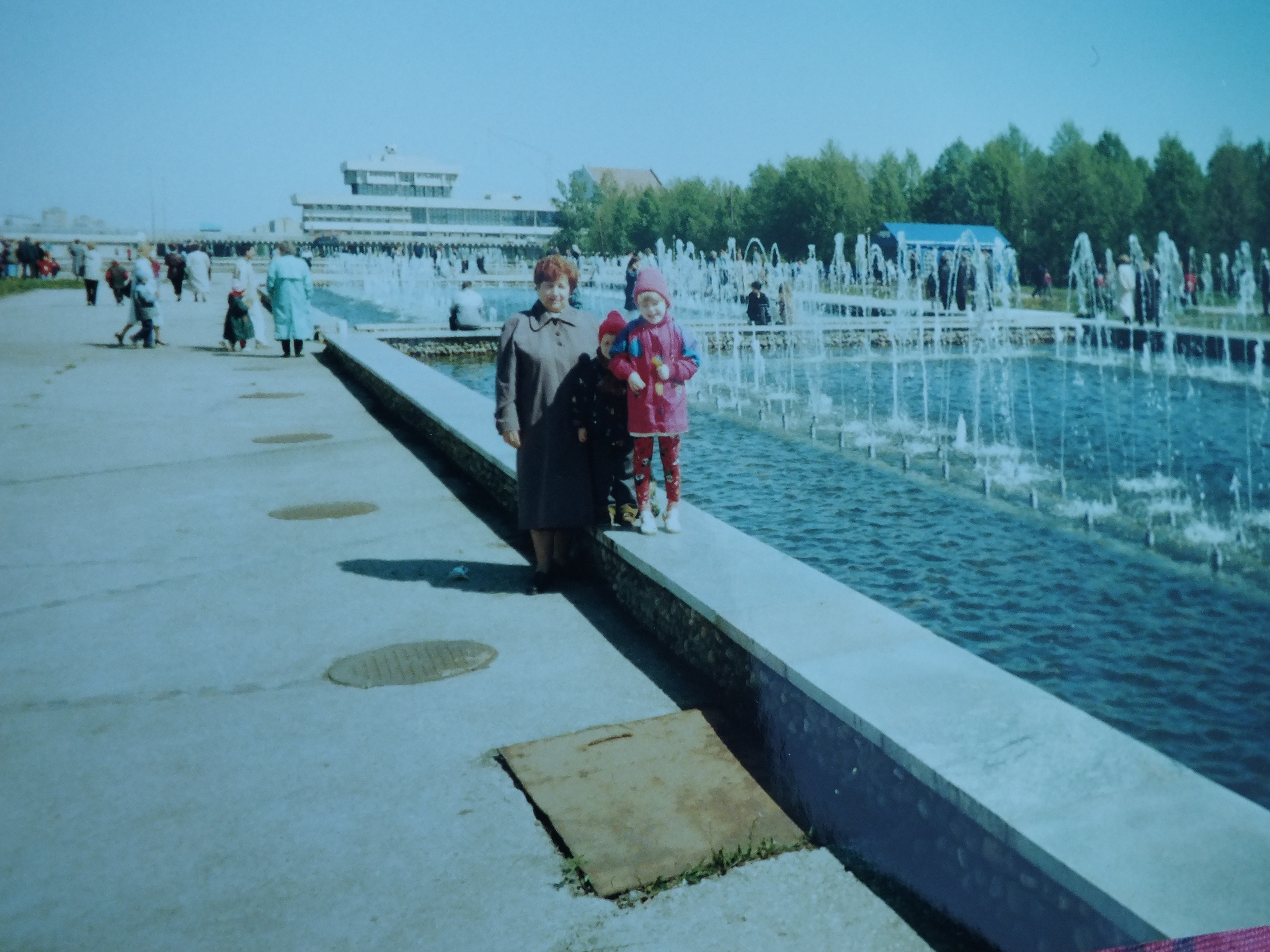 Фонтаны в Тольятти парк Победы