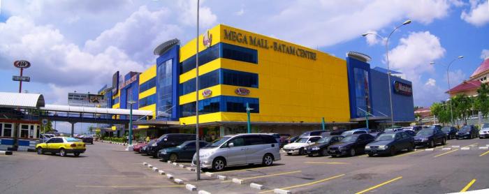 Parkir Mega Mall Batam Centre Area