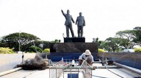 Monumen Patung "Soekarno-Hatta" - Tangerang