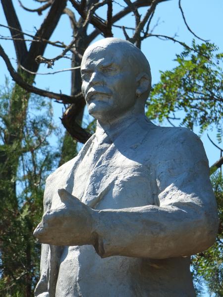 Памятник Ленину   Семибалки image 2