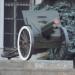 Две пушки на крыльце штаба Московского военного округа в городе Москва