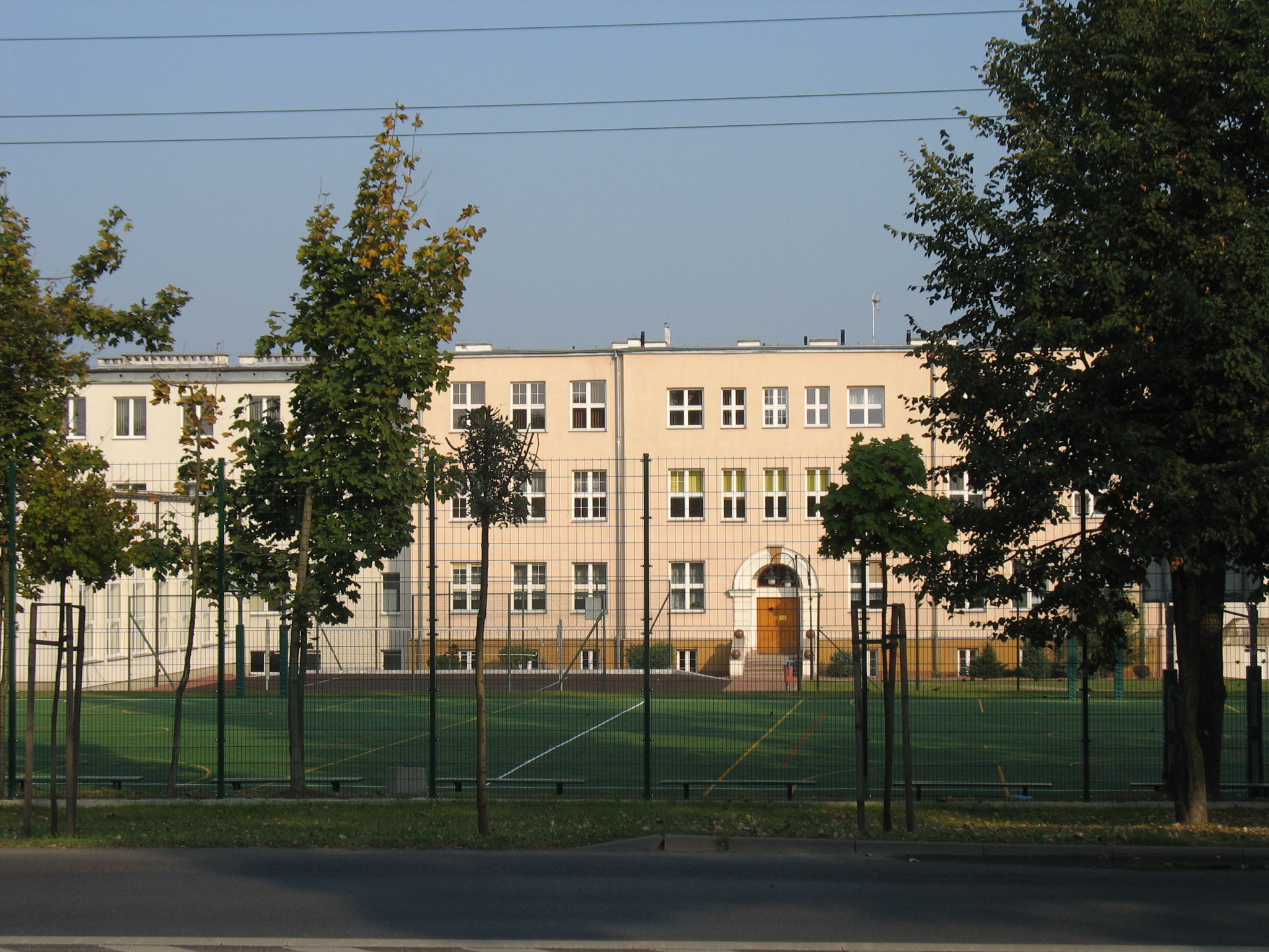 Szkoła Podstawowa Im Mikołaja Kopernika W Piaskach Szkoła Podstawowa im. Mikołaja Kopernika - Serock