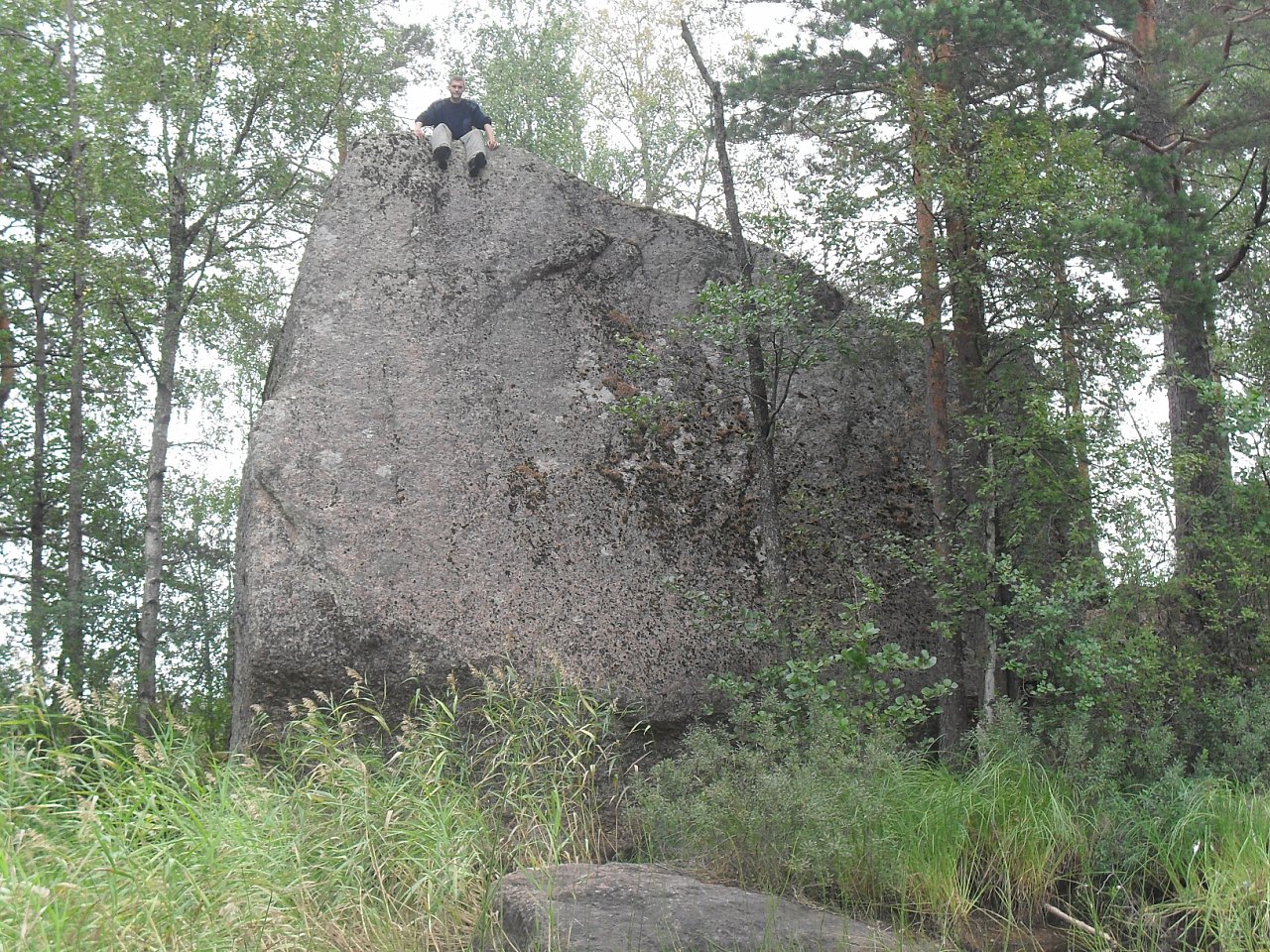 Кергов гора Гром камень