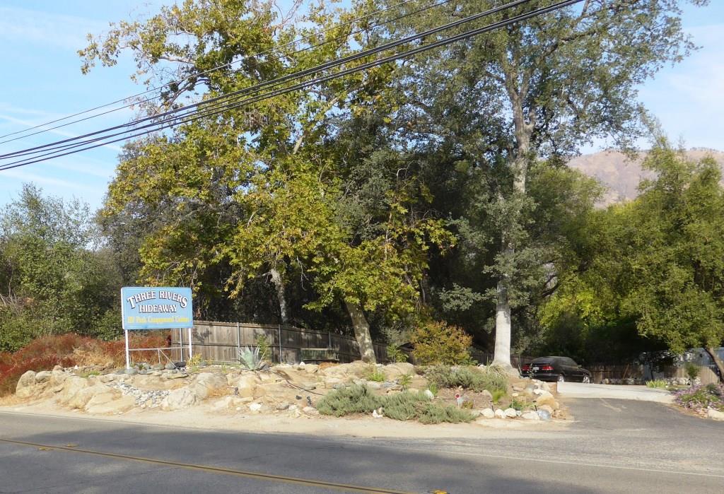 Three Rivers Hideaway RV / caravan park, cabins