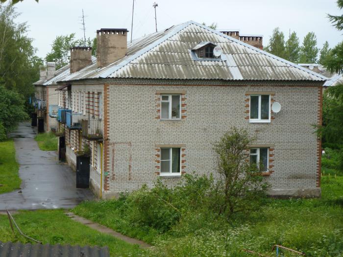 Волховский просп., 7 Staraya Ladoga apartment building