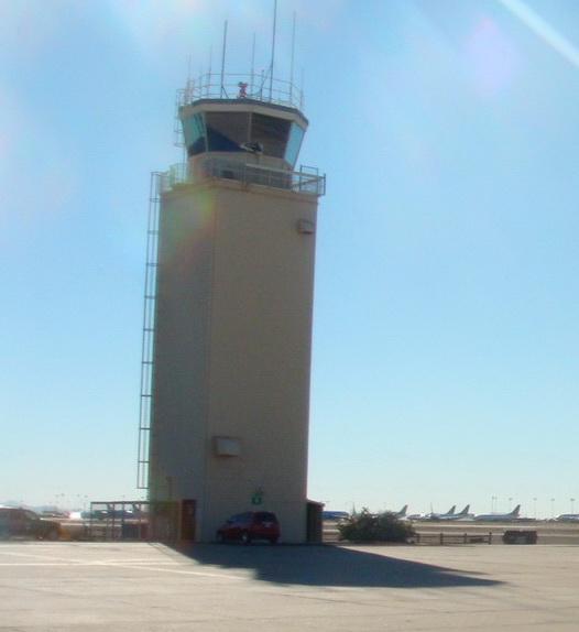 air-traffic-control-tower-goodyear-arizona