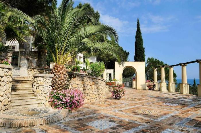 Aeneas landing hotel villaggio 3 Aeneas landing gaeta