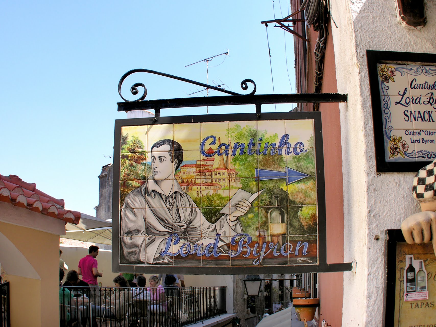 "The corner of Lord Byron" cafe