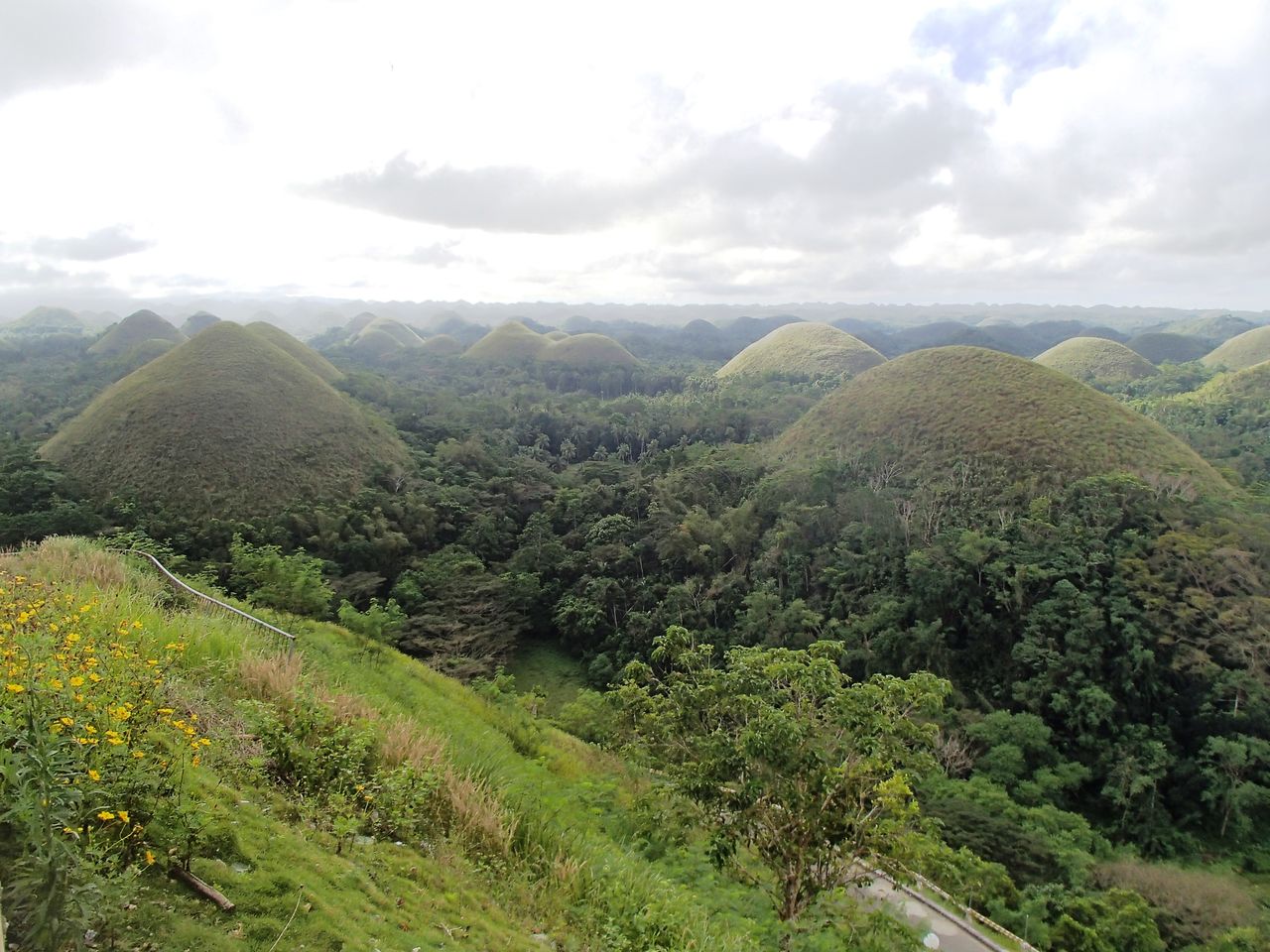 Chocolate Hills View Deck Buenos Aires panoramic view, interesting