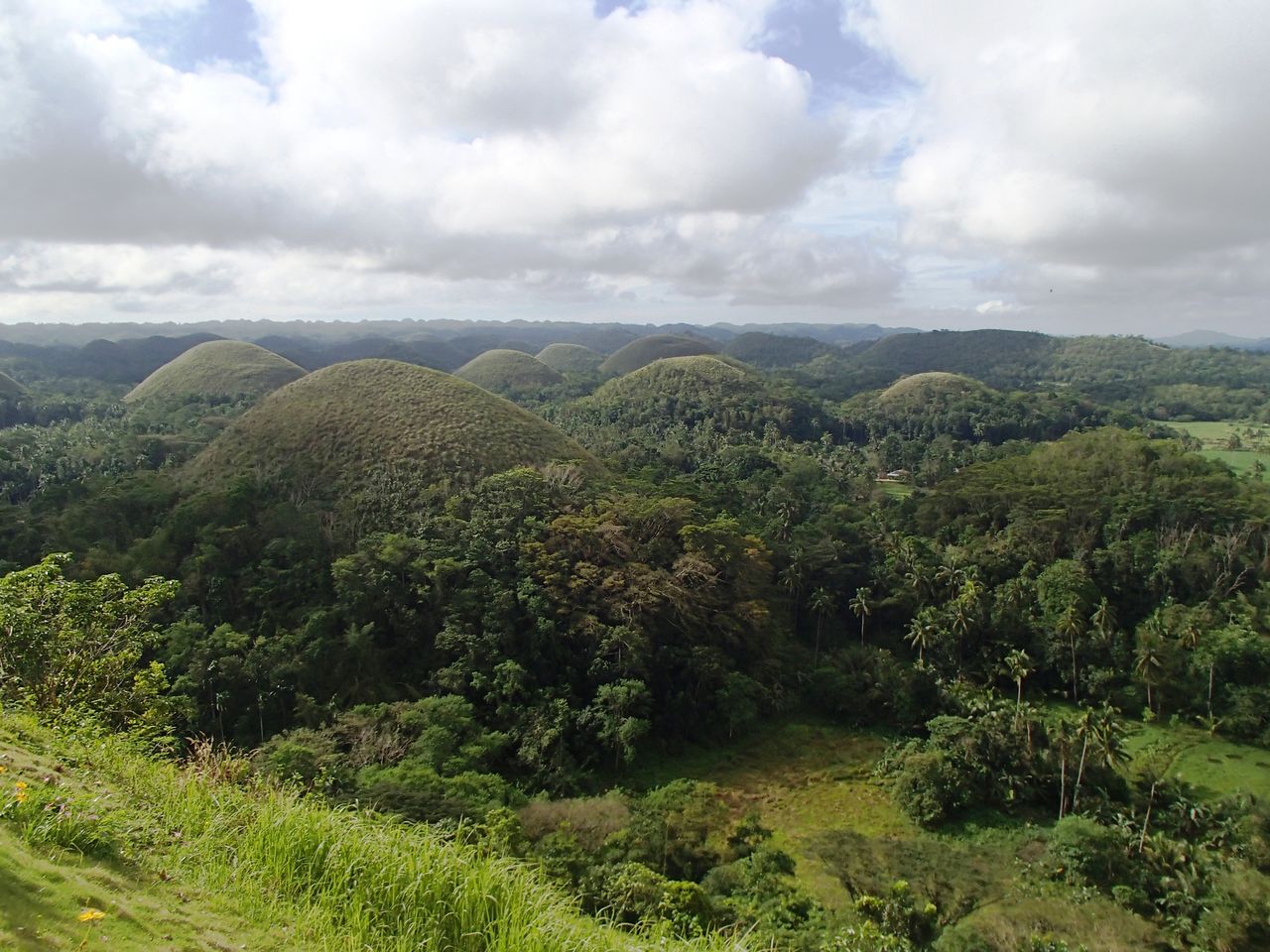 Chocolate Hills View Deck Buenos Aires panoramic view, interesting