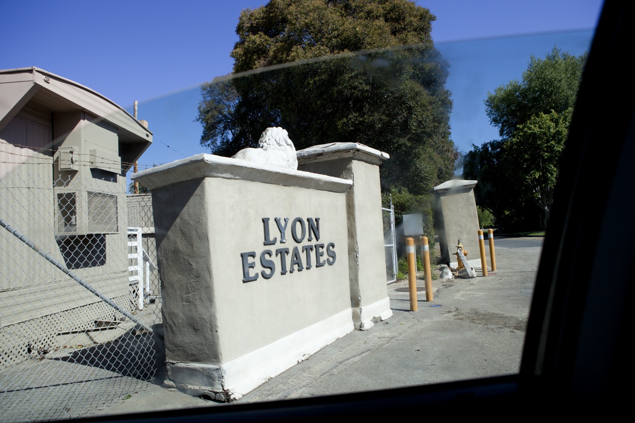 LYON ESTATES Signs