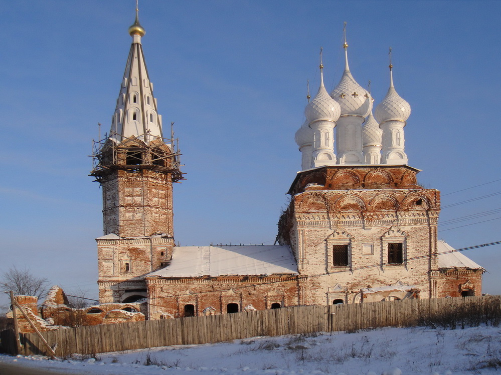 Звонница с Церковью Ростов Великий