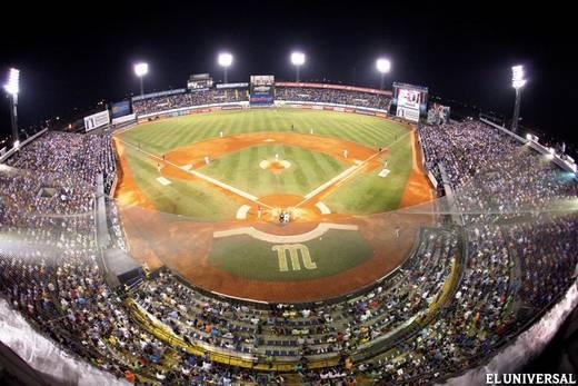 Valencia, Carabobo, Venezuela. 30th Oct, 2022. October 30, 2022. The  current champions, Navegantes del Magallanes, received the ardenales de  Lara, at the Jose Bernardo Perez stadium for the opening match of the