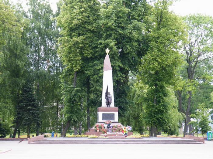 Братская могила советских воинов и партизан - Гродно