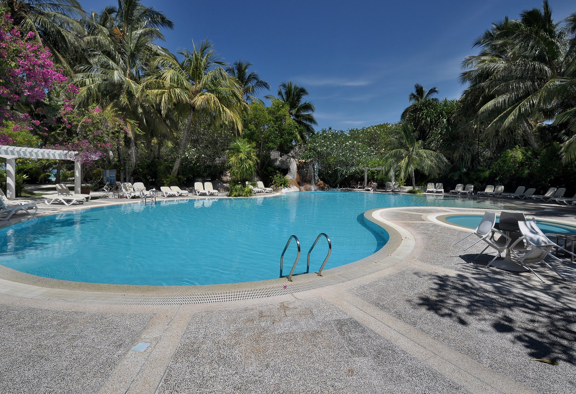 How Full Should A Pool Be at David Jacks blog