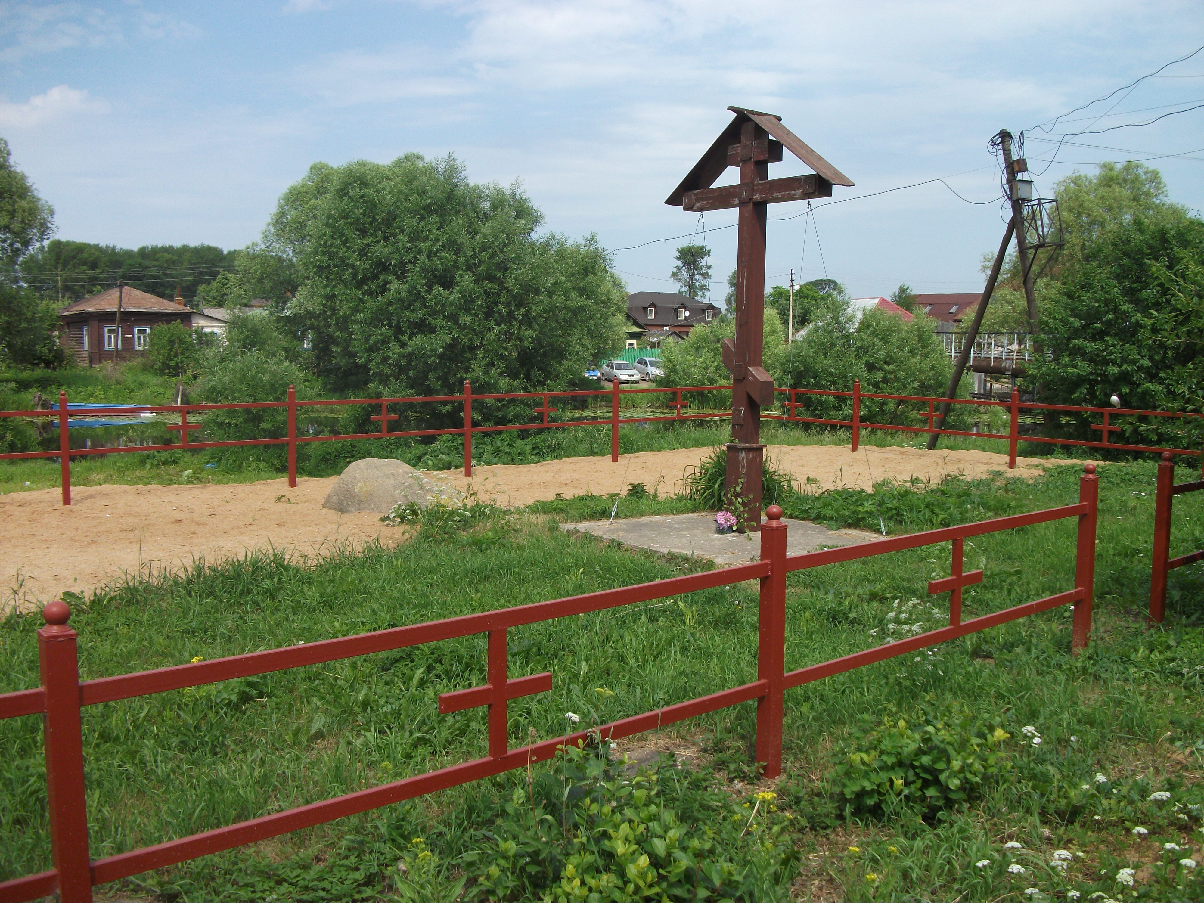 Памятный крест Переславль Залесский