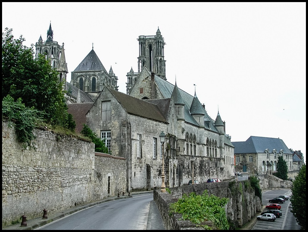 Laon