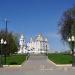 Площадь с клумбой в городе Владимир