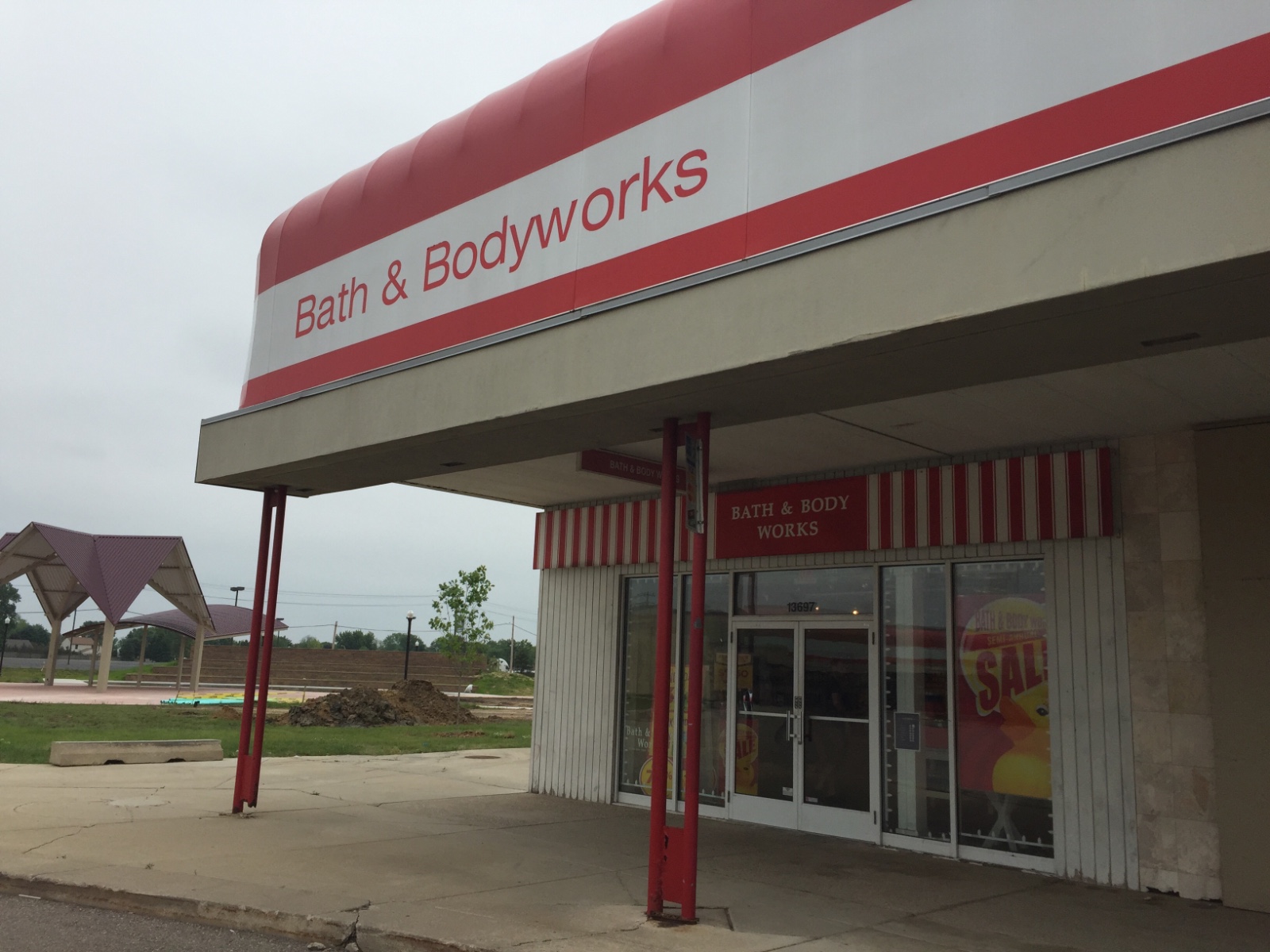 Bath & Body Works Southgate, Michigan