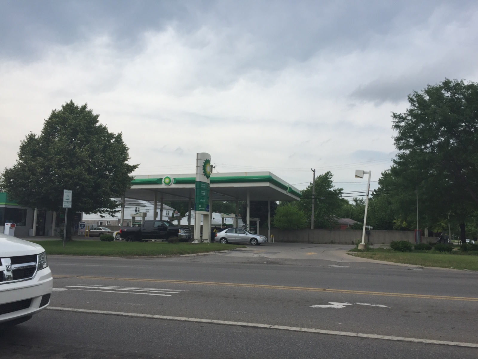 BP Southgate, Michigan