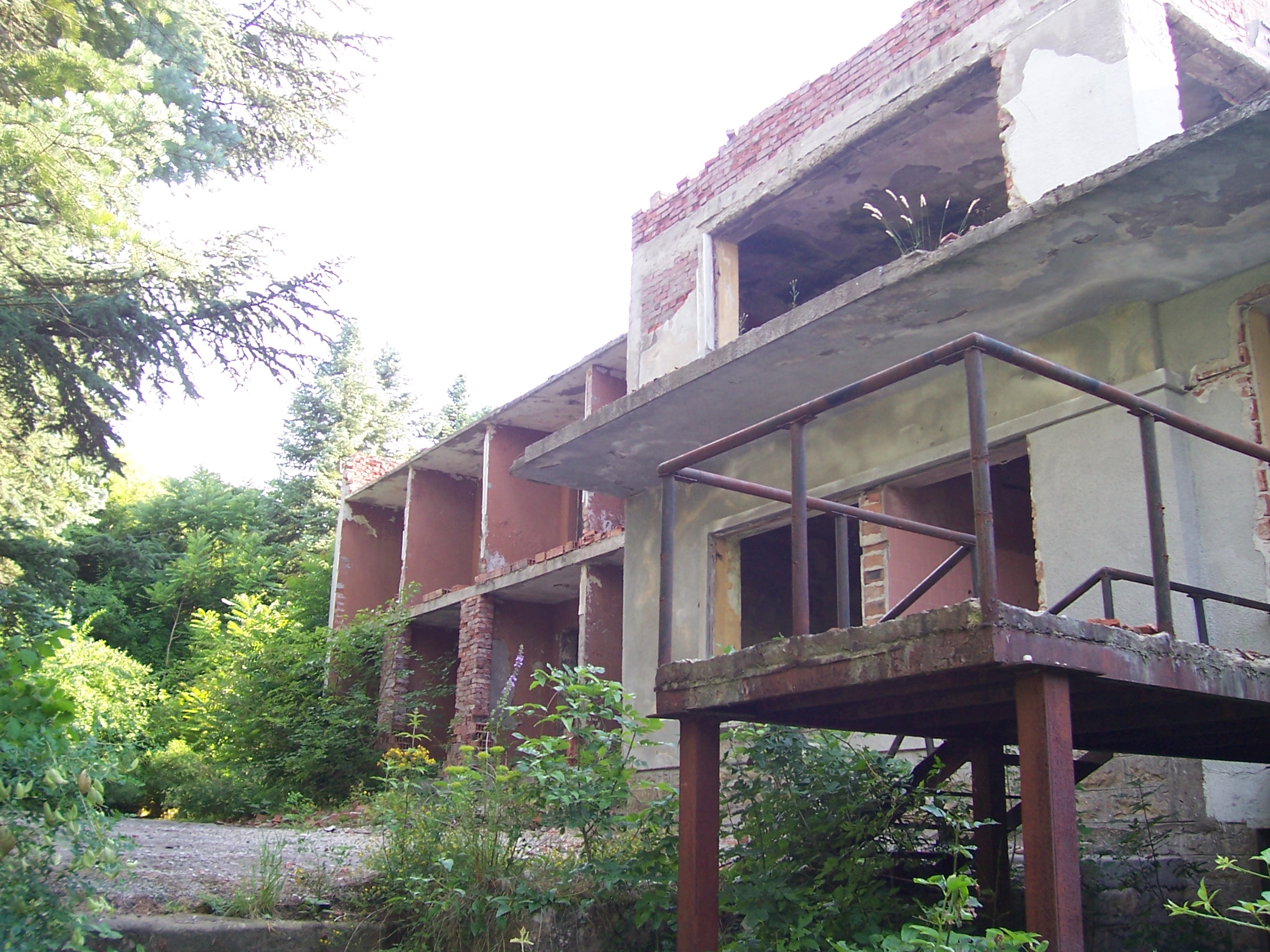 "Momina Salza" Chalet