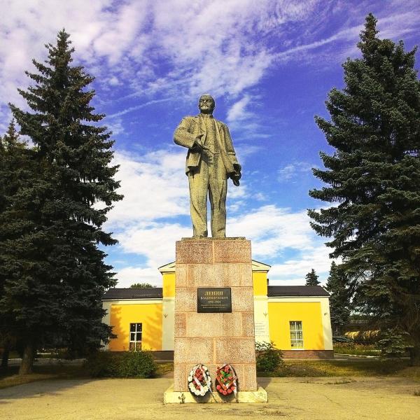 Памятник В. И. Ленину   Великие Луки image 1