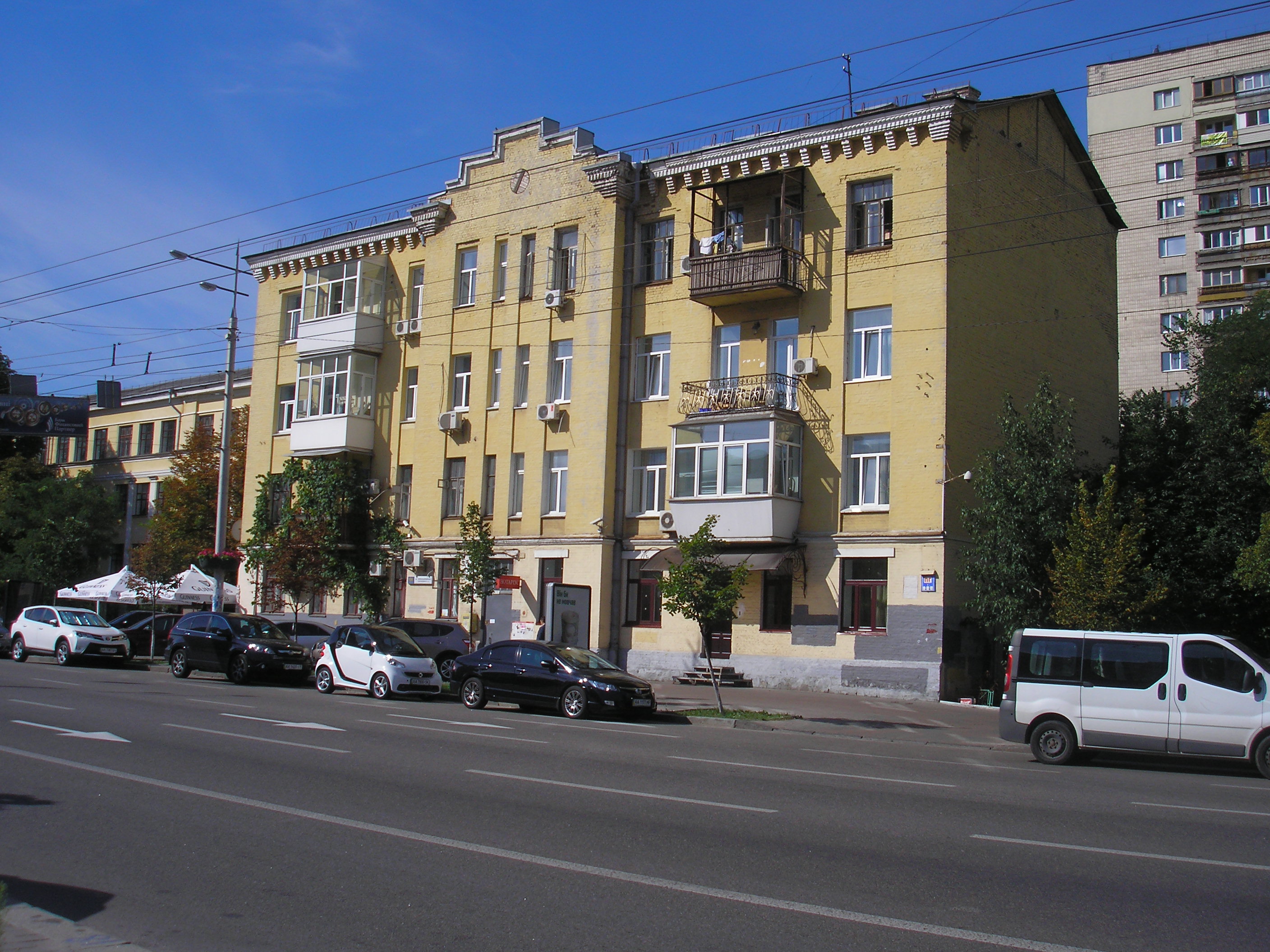 вул. Велика Васильківська, 126 - Київ | багатоквартирний житловий будинок