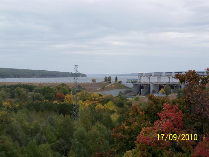 Плотина Сурского водохранилища