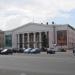 Парковка театра оперы и балета в городе Магнитогорск