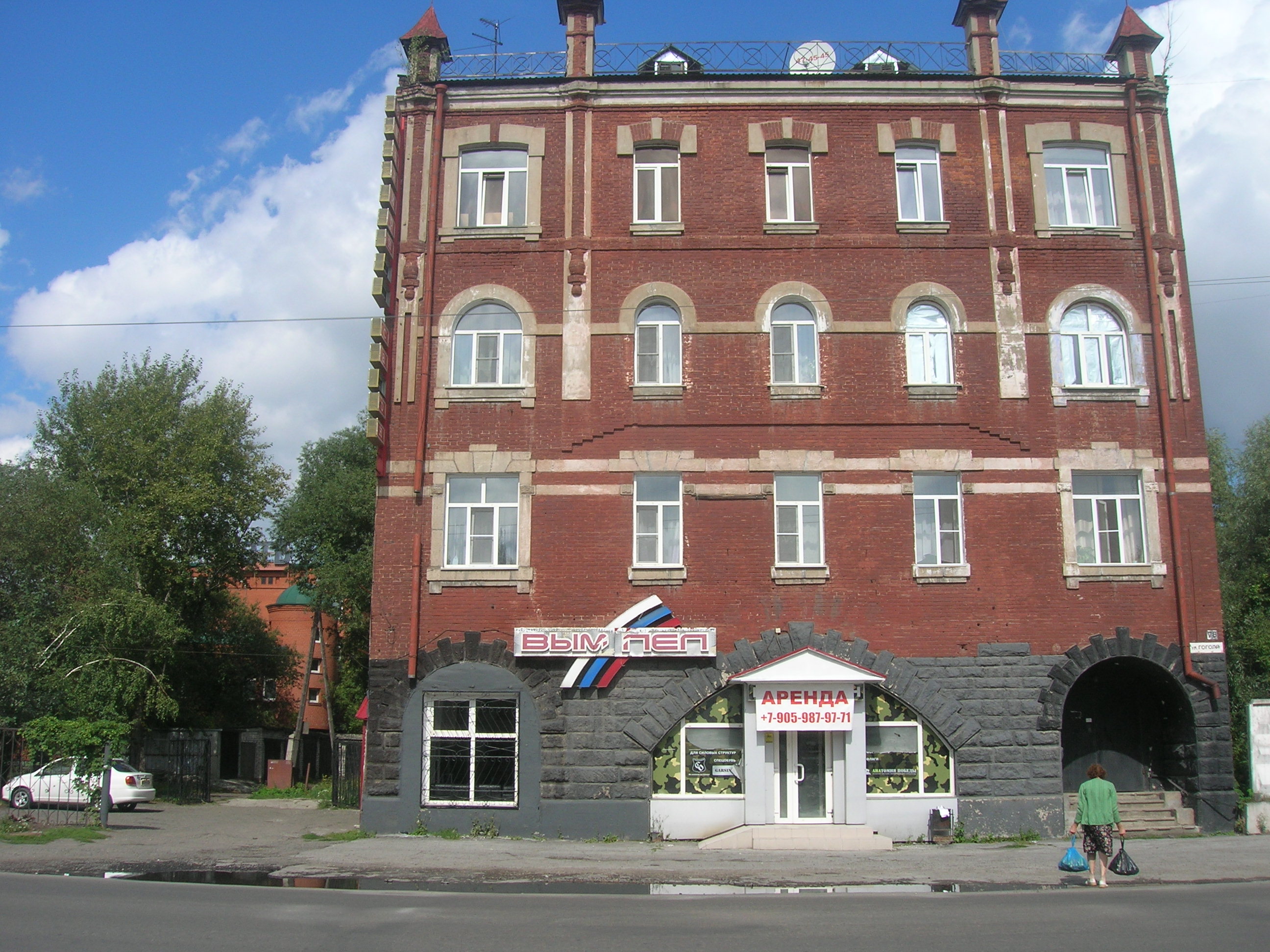 Первый барнаульский небоскрёб» — историческое здание - Барнаул