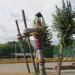 Скульптура «Человек из покрышек» в городе Магнитогорск