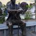 Скульптура пенсионера в городе Улан-Удэ