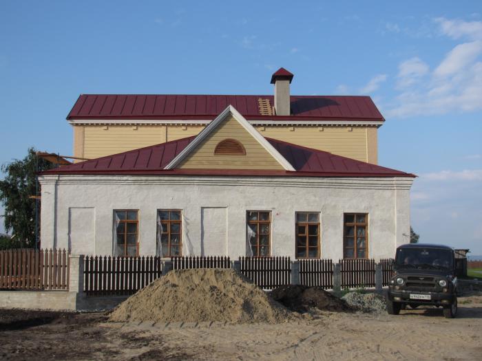 Здание бывшего уездного училища   Свияжск image 0